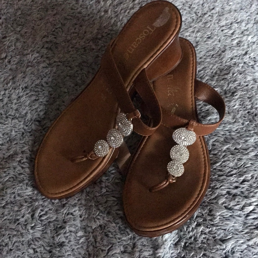 Italian-made classy wedge sandals